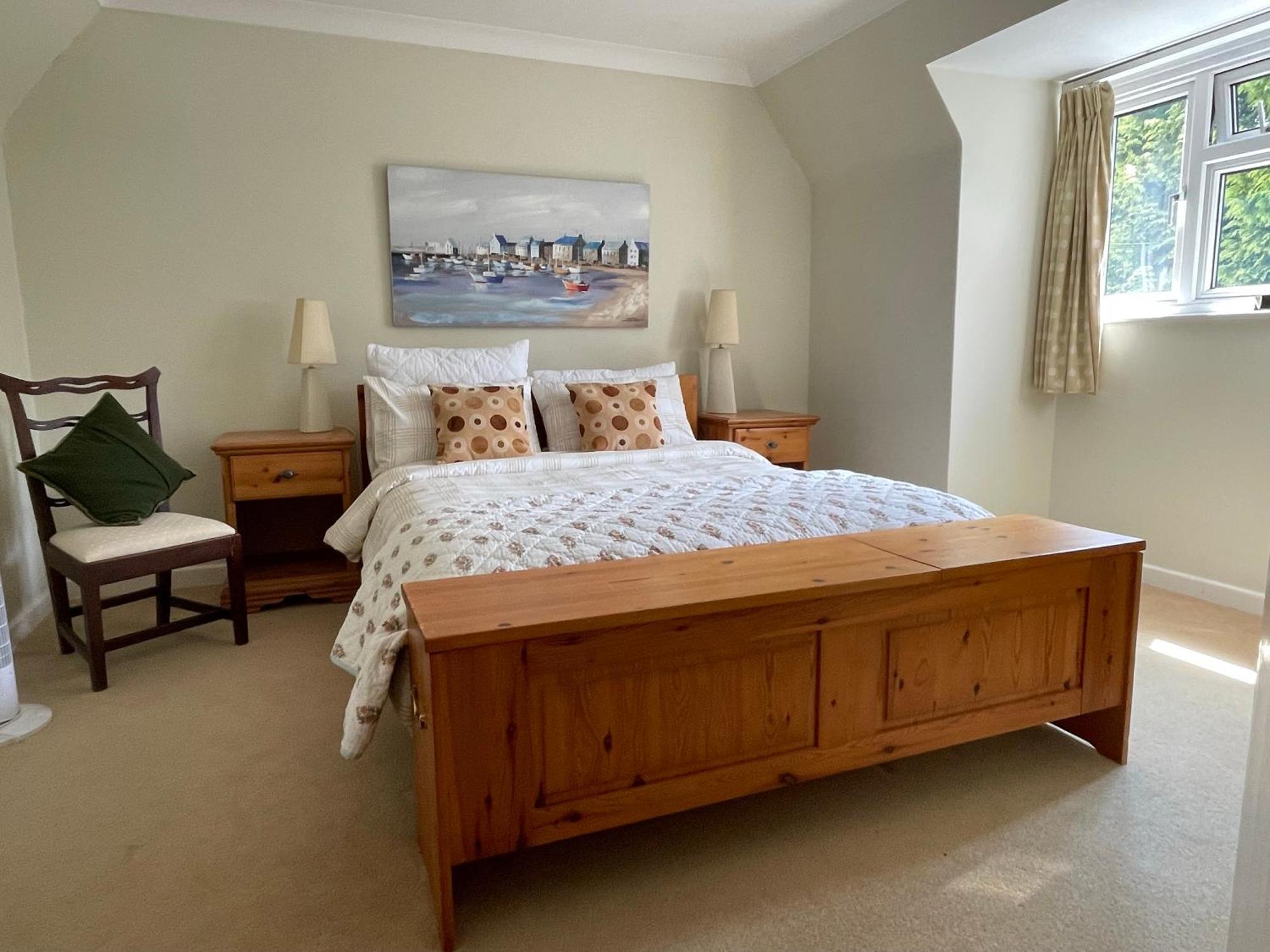 Charming Bournemouth House With Beautiful Spacious Gardens, 5 Min Drive To Beaches, Free Parking For 2-3 Cars 외부 사진